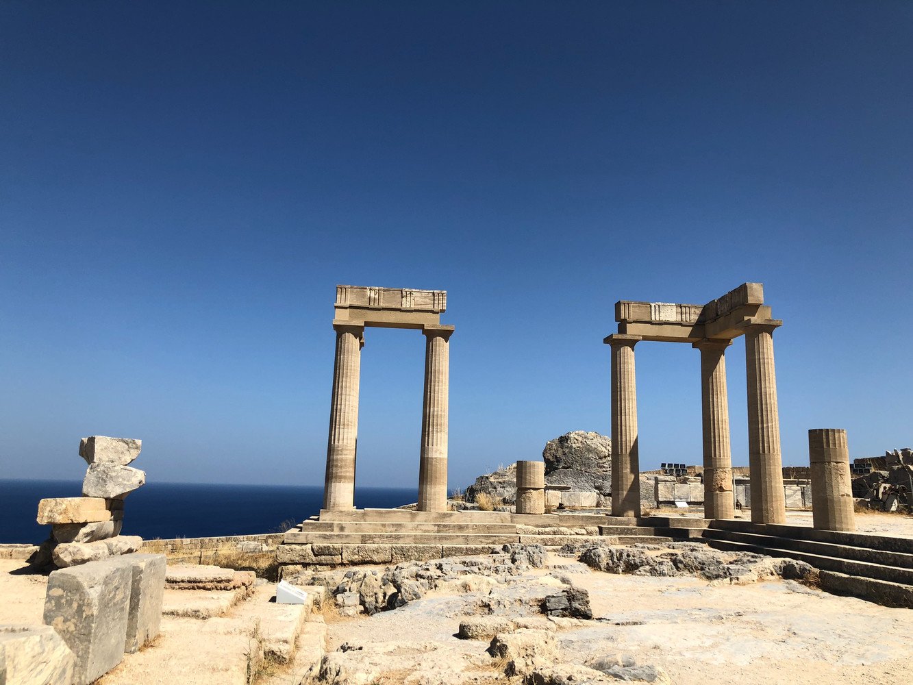 Rhodes Temple Ruins by LA khai-way on Unsplash